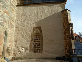 Abbau des Gerüstes an der Südseite (Foto: Karl-Franz Thiede)